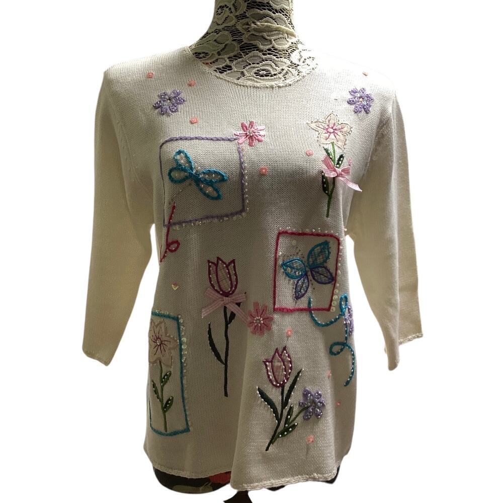 Bobbie Brooks knit flowers butterflies embroidered Large white